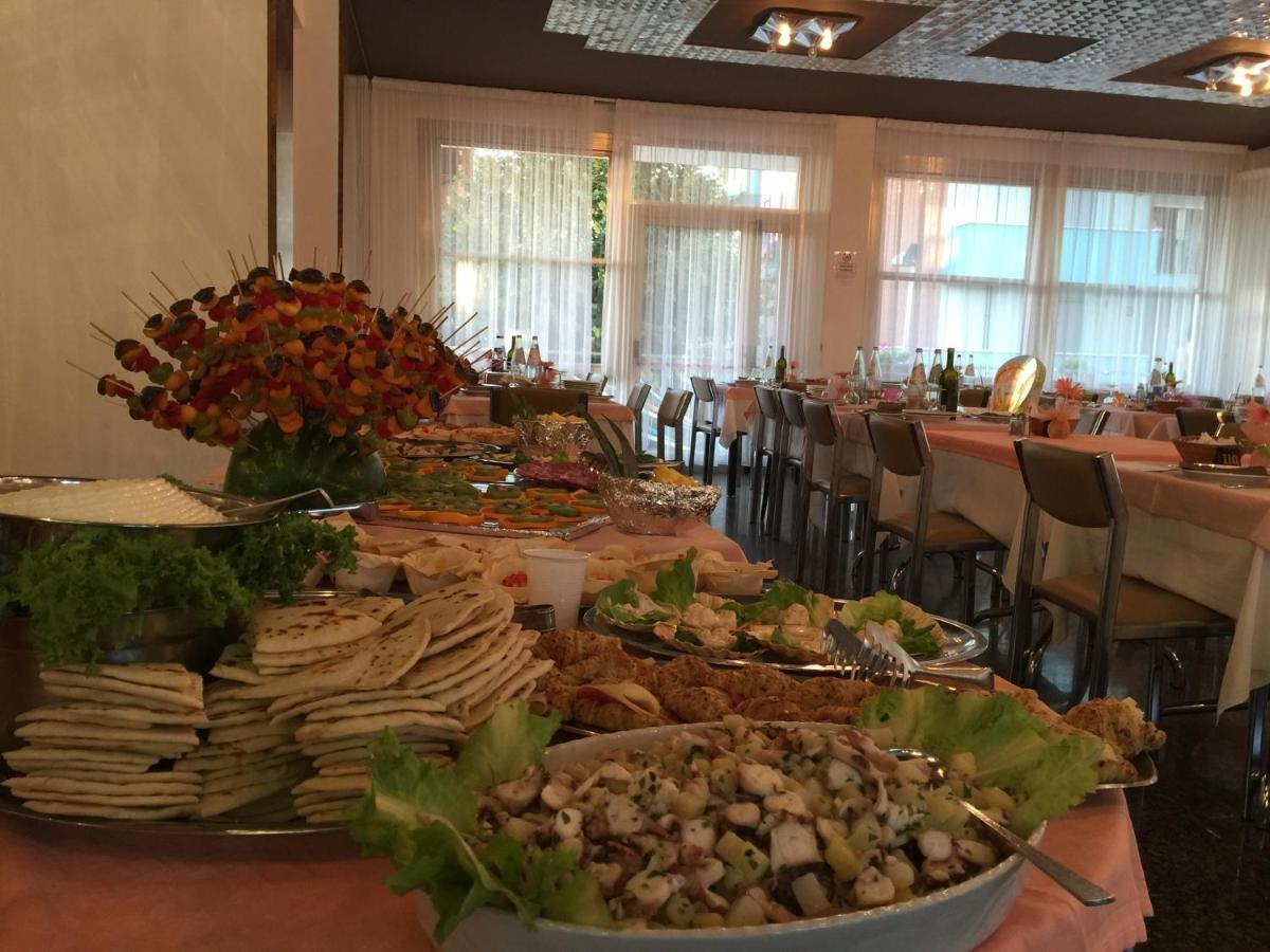 Hotel Calypso Bellaria-Igea Marina Bagian luar foto