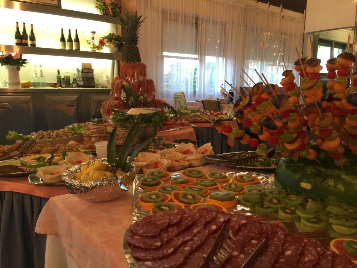 Hotel Calypso Bellaria-Igea Marina Bagian luar foto
