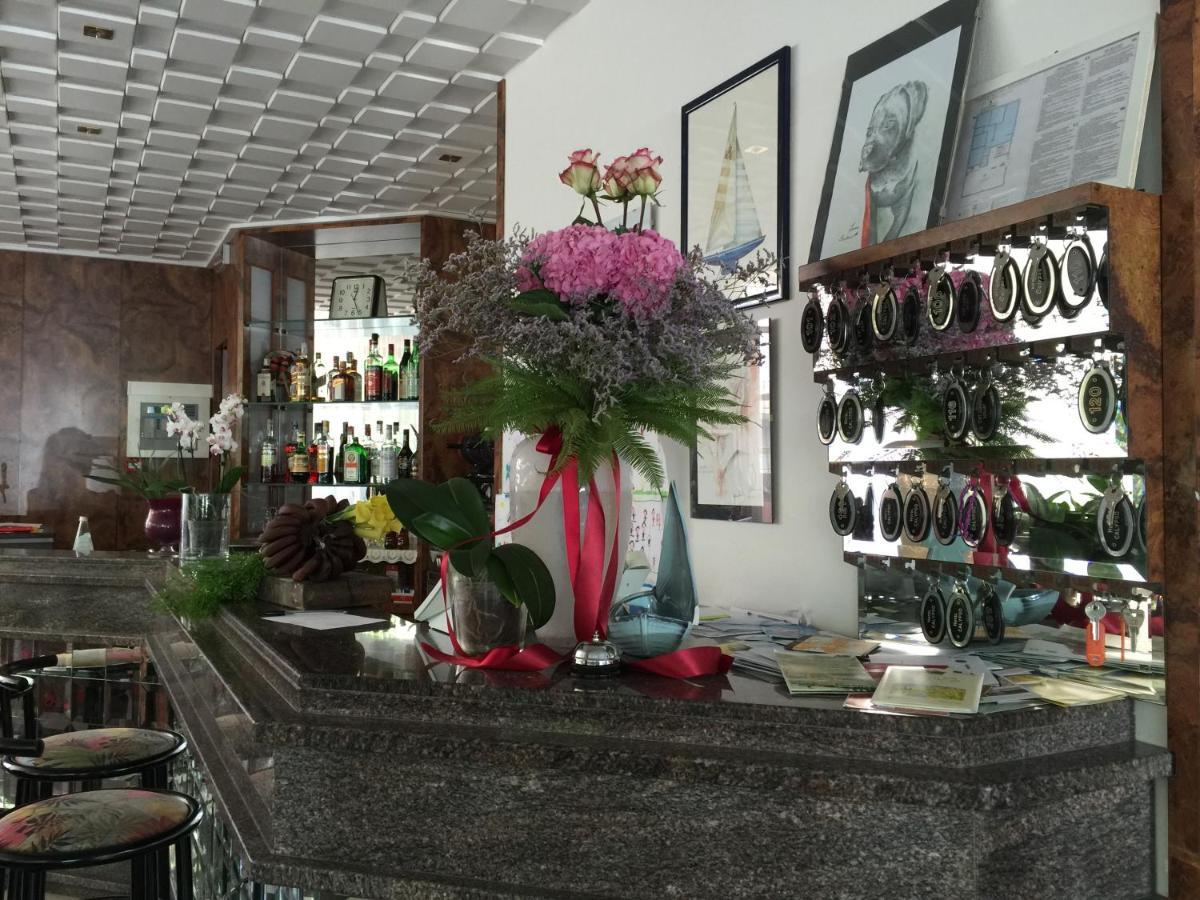 Hotel Calypso Bellaria-Igea Marina Bagian luar foto